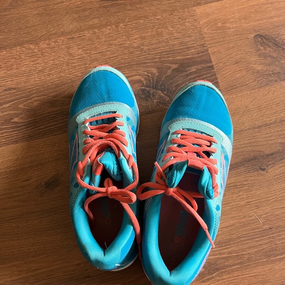 Reebok runners - Picture 5 of 6